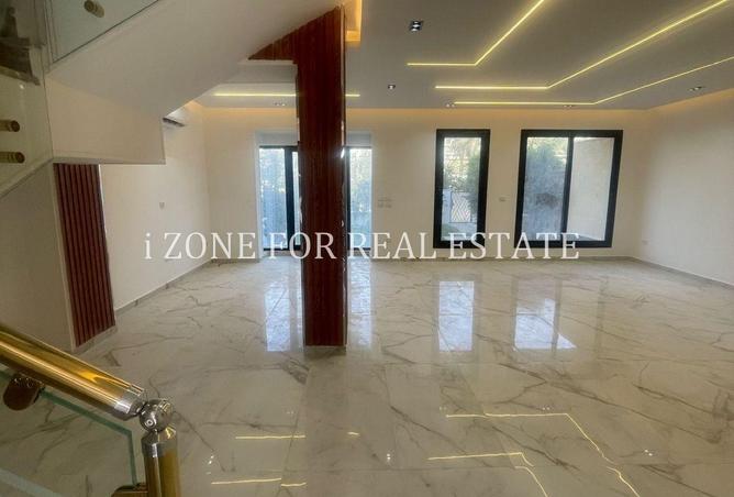 53477860 - Property Image 2