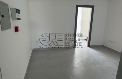 Office Space - Studio - 1 Bathroom for rent in Al Shabab St. - Sheikh Zayed City - Giza
