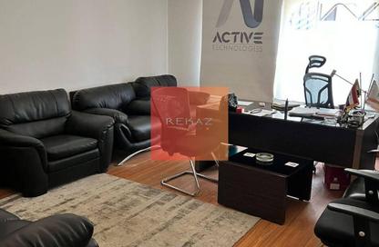 Co-Working Space - 7+ Bedrooms - 3 Bathrooms for rent in Sarayat Al Maadi - Hay El Maadi - Cairo