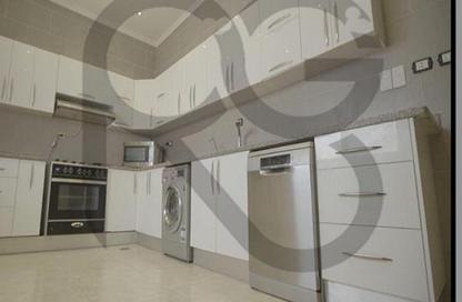 Villa - 7+ Bedrooms - 7+ Bathrooms for sale in Dream Land - Al Wahat Road - 6 October City - Giza