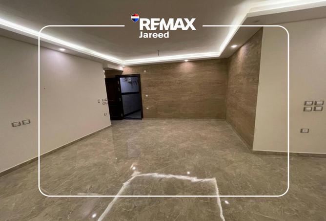 102345968 - Property Main Image