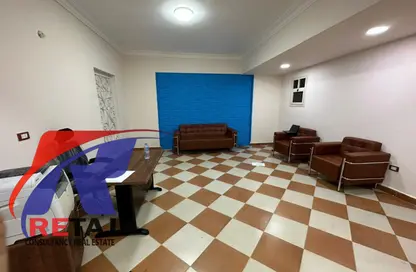 Apartment - 3 Bedrooms - 1 Bathroom for rent in Beshara Ibn Bord St. - 6th Zone - Nasr City - Cairo