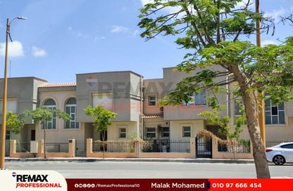 فيلا - 5 غرف نوم - 4 حمامات للبيع في اليكس ويست - كمبوندات الاسكندرية - الاسكندرية