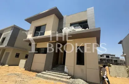 Villa - 4 Bedrooms - 4 Bathrooms for sale in Swan Lake Residence - 5th Settlement Compounds - The 5th Settlement - New Cairo City - Cairo