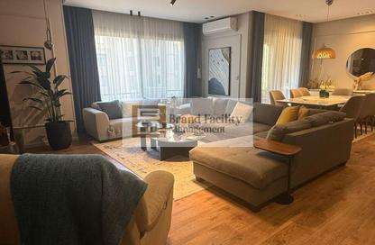 Apartment - 2 - 2 for sale in Palm Hills Village Gate - South Investors Area - New Cairo City - Cairo
