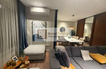 Apartment - 2 - 2 for sale in Palm Hills Village Gate - South Investors Area - New Cairo City - Cairo