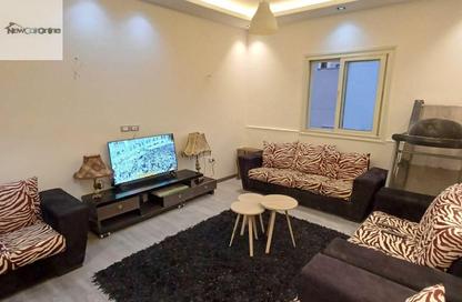 Apartment - 2 Bedrooms - 2 Bathrooms for rent in Orouba Axis - Area A - Ganoob El Acadimia - New Cairo City - Cairo Apartment - 2 Bedrooms - 2 Bathrooms for rent in Orouba Axis - Area A - Ganoob El Acadimia - New Cairo City - Cairo