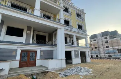 Villa - 5 Bedrooms - 4 Bathrooms for sale in Mountain View iCity - 5th Settlement Compounds - The 5th Settlement - New Cairo City - Cairo