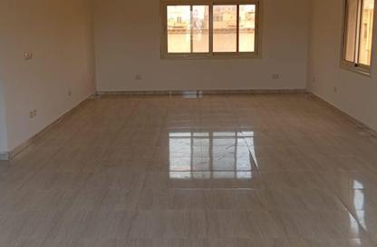Apartment - 3 Bedrooms - 2 Bathrooms for rent in Doctor Yassin Abdel Ghaffar St. - Area C - Ganoob El Acadimia - New Cairo City - Cairo