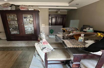 Apartment - 3 Bedrooms - 1 Bathroom for sale in Salah Salem St. - El Estad - Nasr City - Cairo