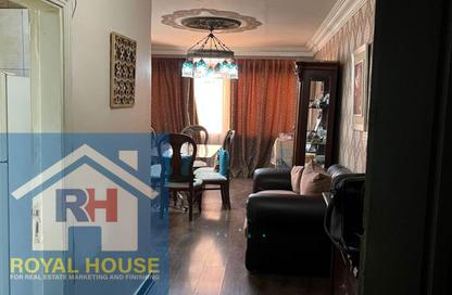 شقة - 3 - 2 للبيع في شارع النزهه - ارض الجولف - مصر الجديدة - القاهرة