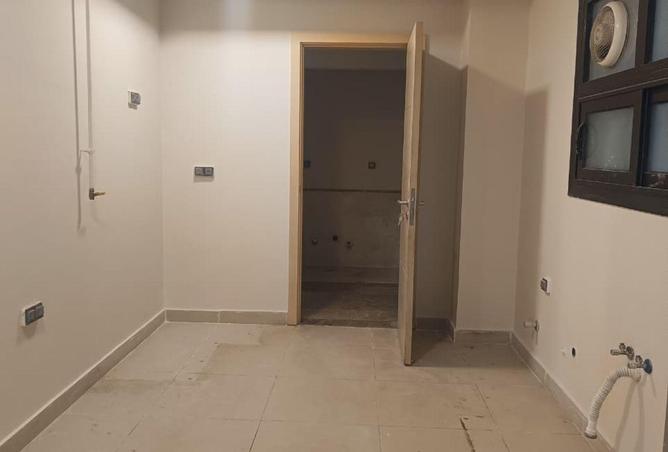 64396007 - Property Image 3