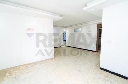 Apartment - 3 Bedrooms - 2 Bathrooms for sale in Mohamed Fawzy Moaz St. - Smouha - Hay Sharq - Alexandria Apartment - 3 Bedrooms - 2 Bathrooms for sale in Mohamed Fawzy Moaz St. - Smouha - Hay Sharq - Alexandria