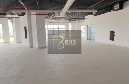 مساحات مكتبية - استوديو - 2 حمامات للايجار في شارع التسعين الشمالي - التجمع الخامس - مدينة القاهرة الجديدة - القاهرة