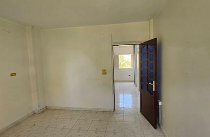 Apartment - 2 Bedrooms - 1 Bathroom for rent in Al Mostakbal - 12th District - Sheikh Zayed City - Giza