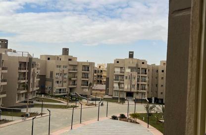 Apartment - 4 Bedrooms - 3 Bathrooms for sale in Zizinia St. - South Investors Area - New Cairo City - Cairo