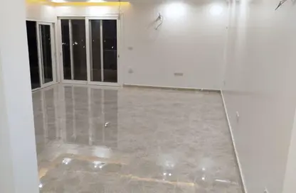 Apartment - 2 Bedrooms - 2 Bathrooms for rent in Mountain View iCity - 5th Settlement Compounds - The 5th Settlement - New Cairo City - Cairo