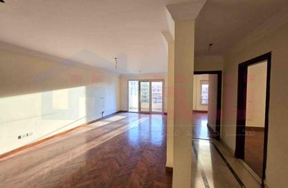 Apartment - 4 Bedrooms - 3 Bathrooms for sale in Glim - Hay Sharq - Alexandria