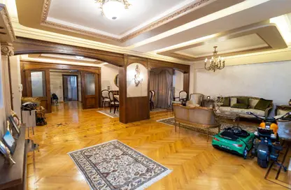 Apartment - 5 Bedrooms - 2 Bathrooms for sale in Kafr Abdo - Roushdy - Hay Sharq - Alexandria