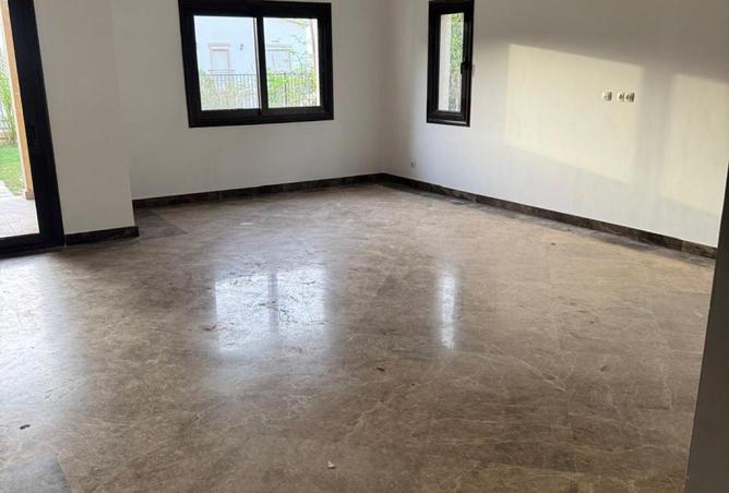 74051806 - Property Image 3