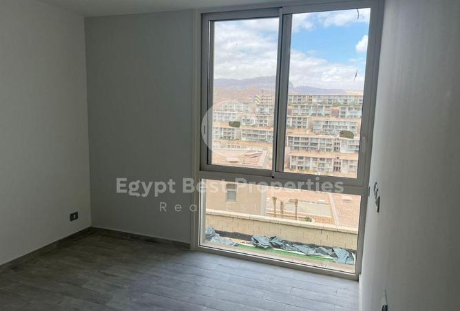 54756455 - Property Image 3