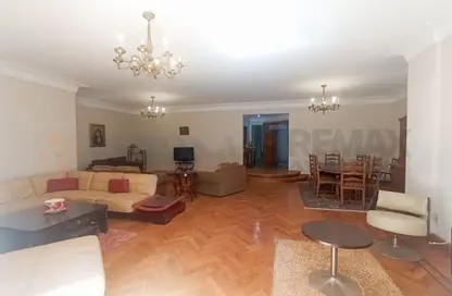 شقة - 4 غرف نوم - 3 حمامات للايجار في سابا باشا - حي شرق - الاسكندرية