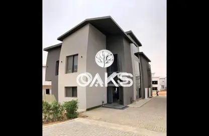 فيلا - 4 غرف نوم - 3 حمامات للبيع في كريك تاون - التجمع الاول - مدينة القاهرة الجديدة - القاهرة