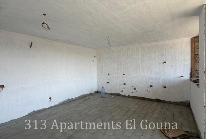 99408009 - Property Image 2