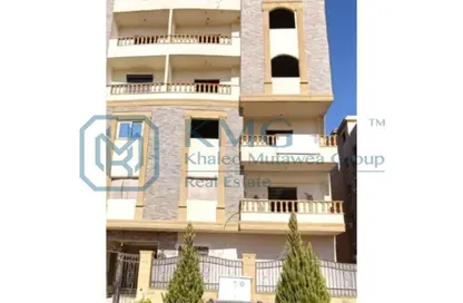 Apartment - 3 Bedrooms - 3 Bathrooms for sale in South Lotus - El Lotus - New Cairo City - Cairo