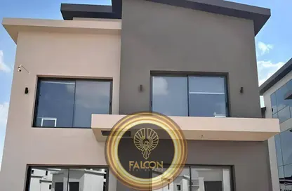 Villa - 5 Bedrooms - 3 Bathrooms for sale in Creek Town - The 1st Settlement - New Cairo City - Cairo