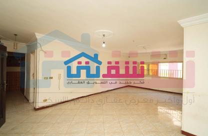 شقة - 3 - 2 للبيع في شارع امين خيرت الغندور - ميامي - حي اول المنتزة - الاسكندرية شقة - 3 - 2 للبيع في شارع امين خيرت الغندور - ميامي - حي اول المنتزة - الاسكندرية