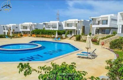 Villa - 3 Bedrooms - 3 Bathrooms for sale in Hurghada Resorts - Hurghada - Red Sea