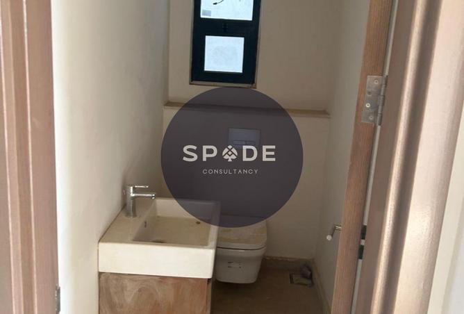 8695000 - Property Image 2