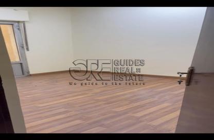 Office Space - 4 Bedrooms - 3 Bathrooms for rent in Cornish El Nile St. - Maadi - Hay El Maadi - Cairo