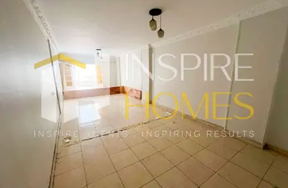 Apartment - 3 Bedrooms - 2 Bathrooms for sale in Azarita - Hay Wasat - Alexandria