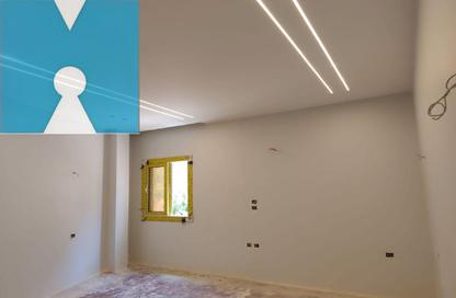 Apartment - 3 Bedrooms - 3 Bathrooms for sale in 7th District - Sheikh Zayed City - Giza