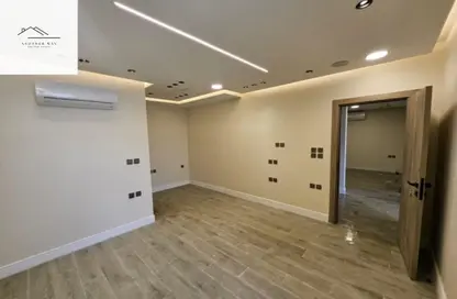 دوبلكس - 3 غرف نوم - 3 حمامات للايجار في هايد بارك - مدينة القاهرة الجديدة - القاهرة