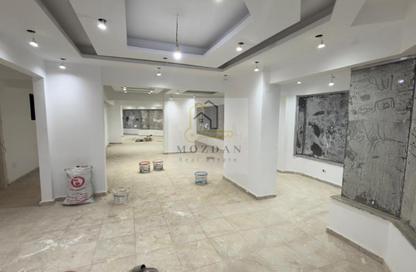 Office Space - Studio - 2 Bathrooms for rent in 10th Sector - Zahraa El Maadi - Hay El Maadi - Cairo
