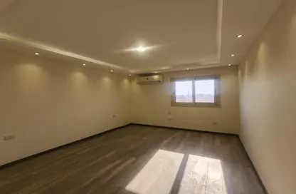 Apartment - 4 Bedrooms - 3 Bathrooms for sale in Mohi Al Din Abou El Ezz St. - Dokki - Giza Apartment - 4 Bedrooms - 3 Bathrooms for sale in Mohi Al Din Abou El Ezz St. - Dokki - Giza