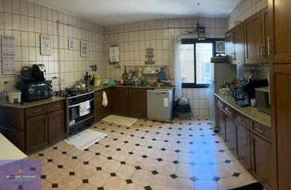 Apartment - 4 Bedrooms - 3 Bathrooms for sale in Sarayat Al Maadi - Hay El Maadi - Cairo
