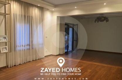 شقة - 3 غرف نوم - 3 حمامات للبيع في ذا كورت ياردز - كمبوندات الشيخ زايد - الشيخ زايد - الجيزة
