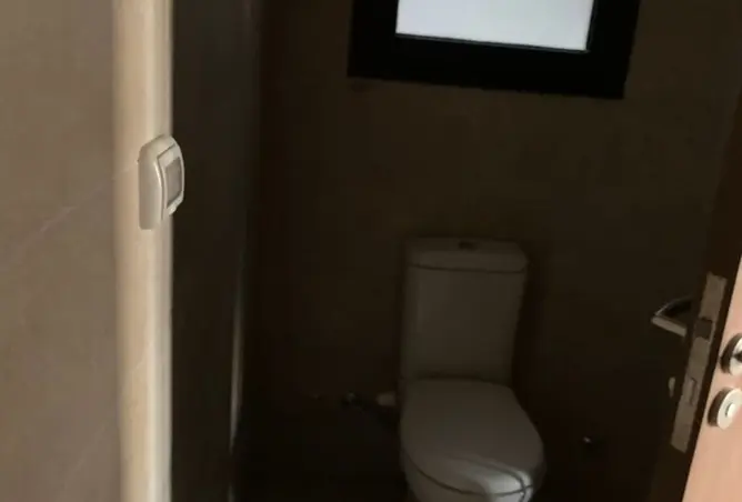 121147138 - Property Image 3