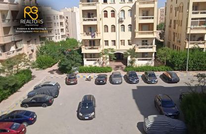 Apartment - 3 Bedrooms - 1 Bathroom for sale in Gamal Abdel-Nasser Axis - 6 October City - Giza