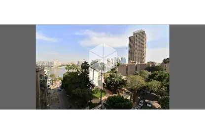 شقة - 3 غرف نوم - 3 حمامات للبيع في شارع محمد مظهر - الزمالك - القاهرة