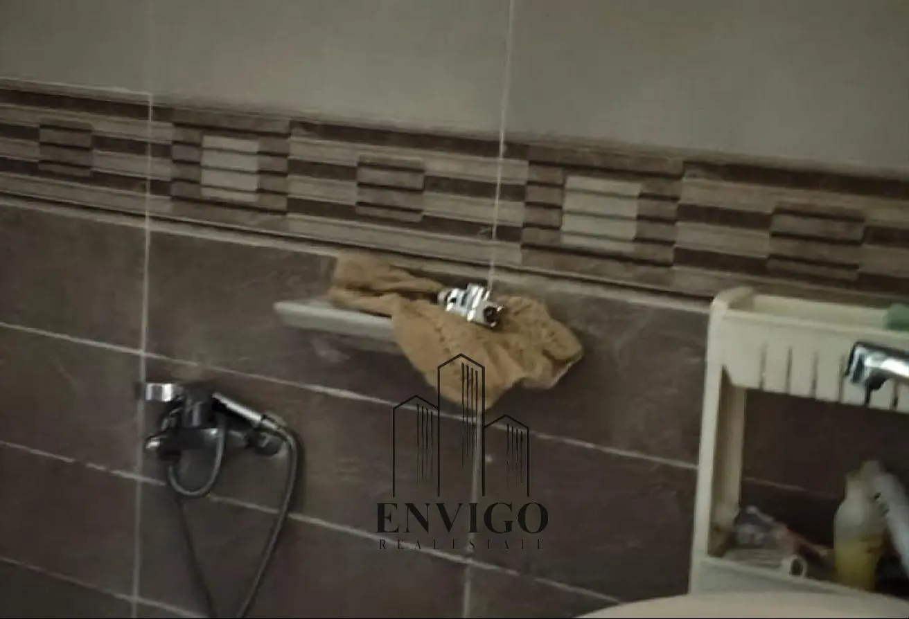 121656220 - Property Main Image