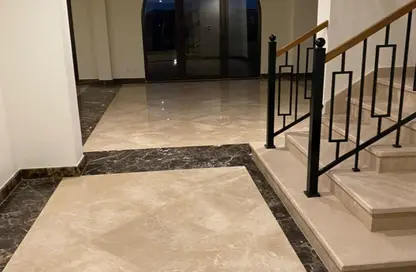 فيلا - 6 غرف نوم - 6 حمامات للبيع في سيليستا هيلز - اب تاون كايرو - المقطم - القاهرة