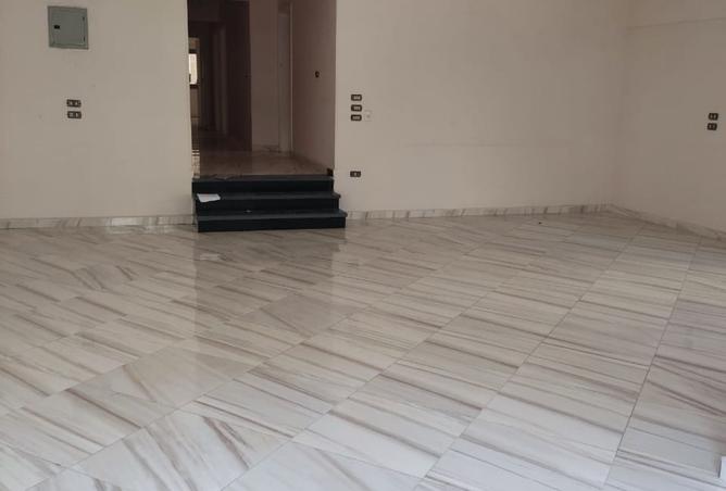 93819883 - Property Image 2