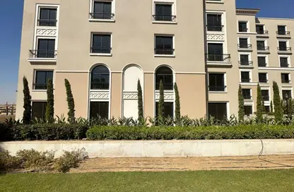 Apartment - 3 Bedrooms - 3 Bathrooms for sale in Village West - Sheikh Zayed Compounds - Sheikh Zayed City - Giza