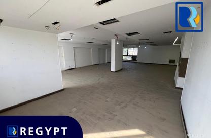 طابق كامل - استوديو - 3 حمامات للايجار في شارع 254 - دجلة - حي المعادي - القاهرة