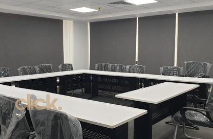 مساحات مكتبية - استوديو - 2 حمامات للبيع في شارع التسعين - التجمع الخامس - مدينة القاهرة الجديدة - القاهرة